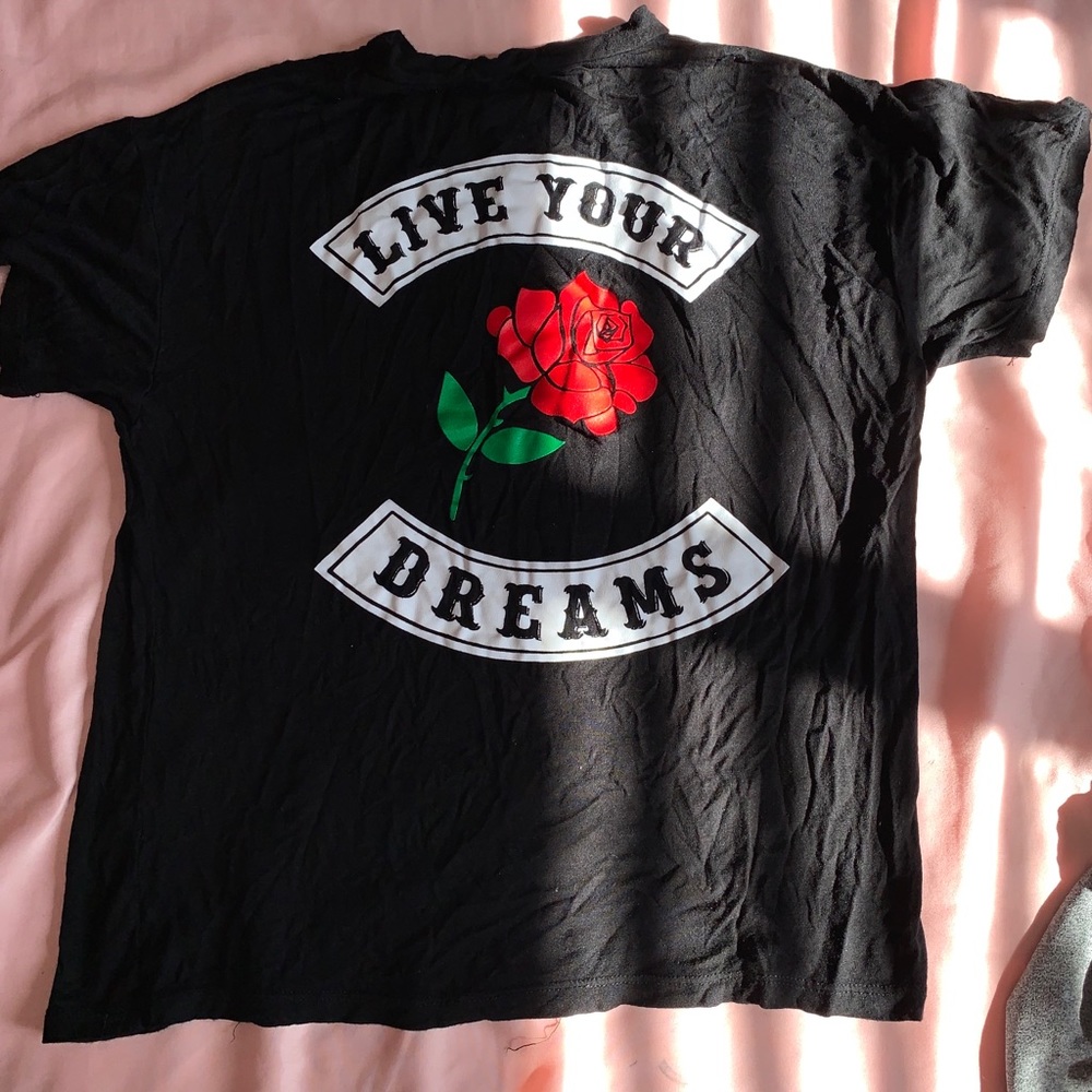Black shirt